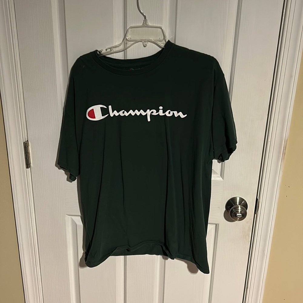Champion t-shirt